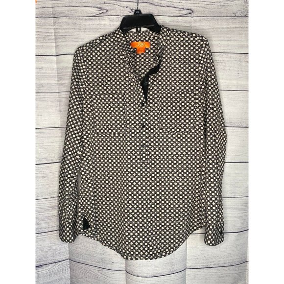 NWOT Joe Fresh women's black/white geometric blouse size small oversized - Picture 1 of 4